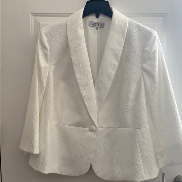 Kasper One Button Leaf Jacquard Blazer - Picture 2 of 9